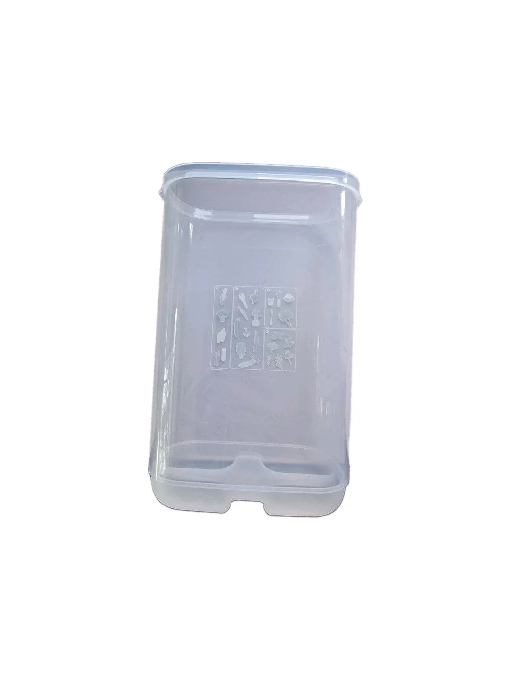 Tupperware Fridgesmart Vertical Tall Container 3 1/4 Quart Veggie Fruit Keeper